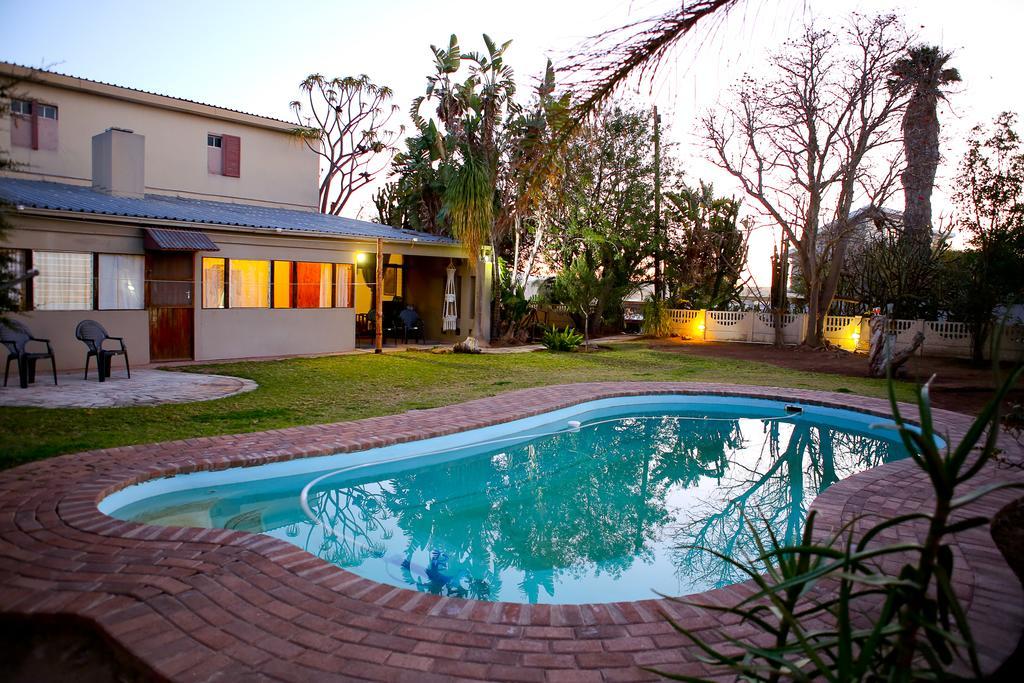 Oudtshoorn Homestay Accommodation エクステリア 写真